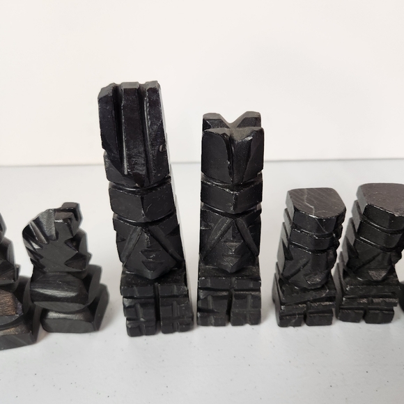 Vintage Complete 32 Piece Aztec Mexico Chess Set Carved Stone Marble Quartz 70s - Picture 7 of 8